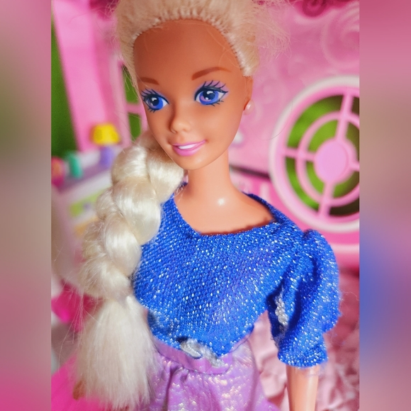 1995 Foam n' Color Barbie (pink) - Picture 4 of 5